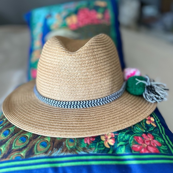 Bioworld hat - Picture 4 of 4